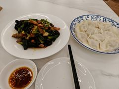 肘花拍黄瓜-东方饺子王(新奥购物中心店)