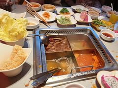 -海底捞火锅(宝龙广场夜宵主题店)