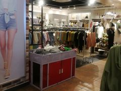 -三福时尚(三峡广场华夏银座店)