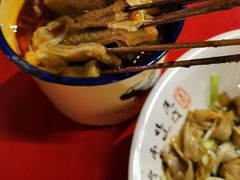 -蚝火爆·烧烤餐厅