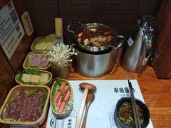 -独食火锅·半米屋台(直营总店)