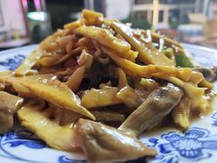 -天天向上素食餐厅(五台山店)