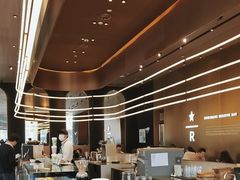 -星巴克臻选(上海虹桥新天地三店)