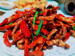老干妈煸鱿鱼-吕氏疙瘩汤·新派鲁菜(欢乐汇店)