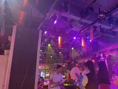 -喜鹊音乐酒馆(西街店)