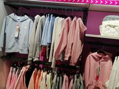 -唯品会(北京国瑞城店)