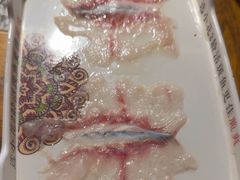 -老牌坊云南鱼豆花火锅(哈西万达店)