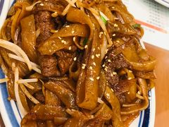 干炒牛河-小龍鳳餐室(番禺路店)