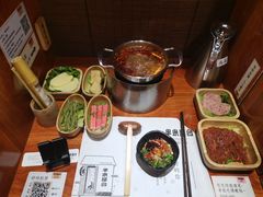 -独食火锅·半米屋台(直营总店)
