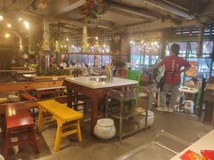 大堂-钢管厂歆瑞源油卤串串香(春熙路太古里店)