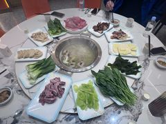 -撒拉人家.酸菜牦牛肉火锅