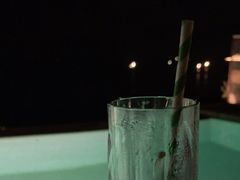 -瑰丽酒店·海吧·天际下午茶·现场DJ·天台酒吧