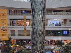 -LuOne凯德晶萃广场(徐家汇路店)