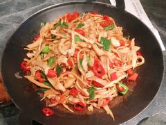 干锅野山笋-湘小馆剁椒鱼头(金帝商务大厦店)