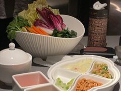 -左庭右院鲜牛肉火锅黑金店(陆家嘴中心店)