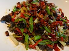 -临界音乐酒馆·小龙虾·江湖菜(华熙LIVE·鱼洞店)
