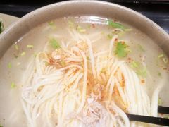 猪肘汤面-亮亮面馆(经六路店)