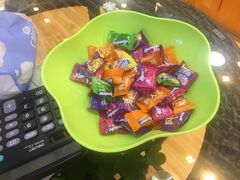 -MiRi眼镜连锁·蔡司·尼康控优点合作店(莘庄店)