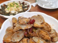 -郑东靓靓虾馆·金牌油焖大虾(天泽街店)