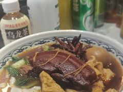 -皖佬板安徽牛肉板面(西站食宝街店)