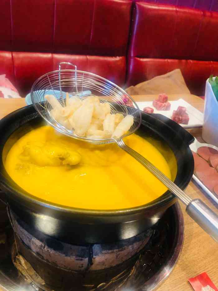 旺角港式打边炉-"冬天好像就应该吃个火锅暖和暖和,港式打边.