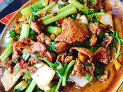 爆炒小牛肉-苗湘食府(十年店)