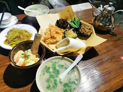 -丁里羊肉小镇(天鹅湖总店)