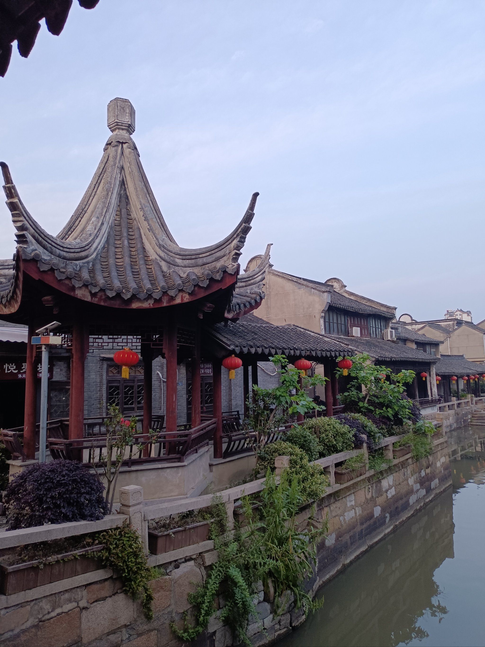 苏州吴江最南端的一个古镇桃源之铜锣古镇