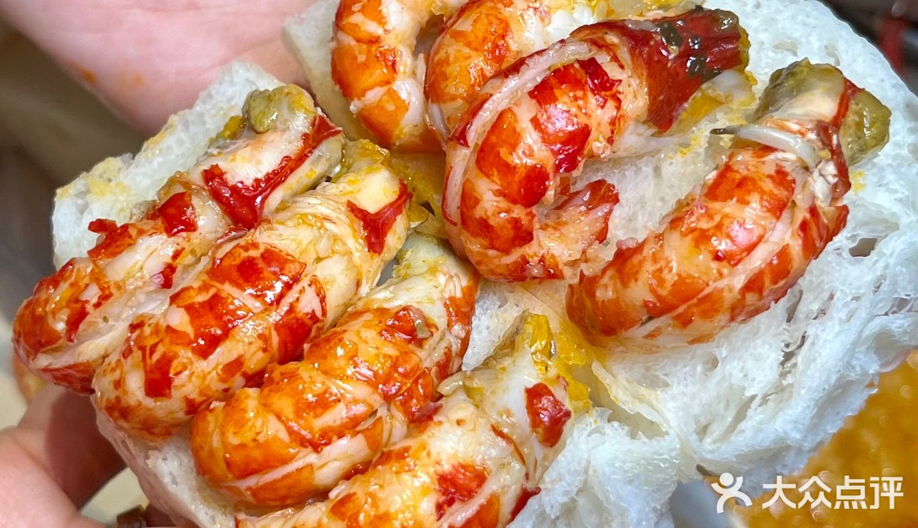 南通人进！龙虾王五个人消费1000+是啥水平