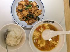 -弄堂咪道-饭香·面香·馄饨香(兴梅店)