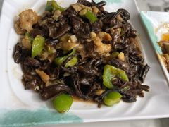 野蘑菇炒肉-途肴·老农饭庄(百里峡店)