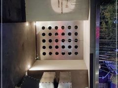 -穹六人间 people 6(岳阳路店)