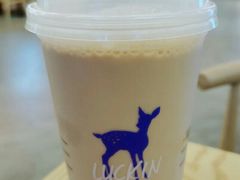 小陨石大红袍牛乳-瑞幸咖啡(同和金铂天地店)