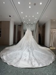 -台湾蔡美月婚纱租赁