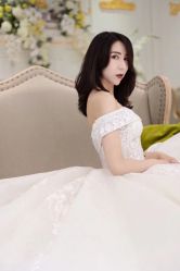 -深白婚纱艺术馆(王府壹号店)