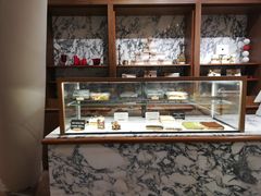 面包甜点陈列柜-WHEAT&BAKER-麥(凯德来福士店)