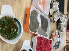 -杨老板·海鲜集市火锅·鲜切牛肉(中防万宝店)
