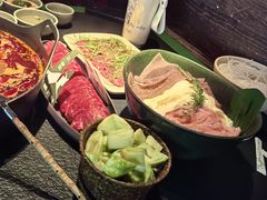-三出山火锅(南京万象天地店)