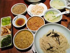 -裕兴记•蟹黄面馆(人民广场店)