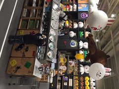 iphone_upload_pic-LINE FRIENDS Garosu-gil Flagship Store