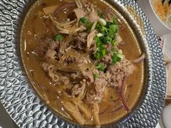 -渝是乎酸菜鱼·川渝小炒(新世界百货望京店)