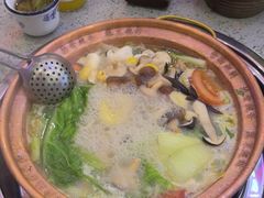 -阿婆情腊排骨火锅(金虹路店)