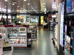 -日上免税店(三径路t3店)
