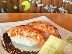 火炙焦糖三文鱼手握-坂吉屋·居酒屋深夜食堂(龙湖店)