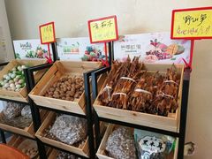 -丹江口渔村·湘味厨房(桃园店)
