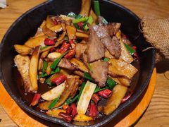 -云海肴·汽锅鸡·云南代表菜(天山百盛优客店)