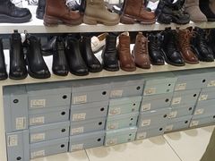 -云柏鞋业(十里堡店)