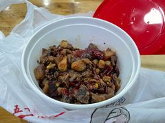 招牌冷吃兔-鑫记婆婆兔·成都特产·兔头手撕兔(太古里店)