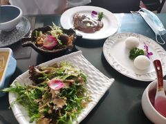 -忘忧草融合私房菜(红鼎国际店)