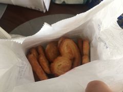 小蝴蝶酥-上海哈尔滨食品厂(淮海中路店)